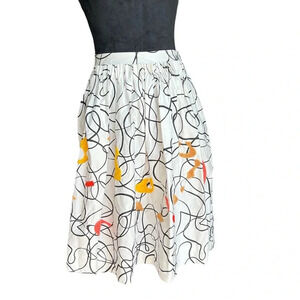 Maeve White & Black Embroidered "Shape-Swirled Skirt" Size 0 Anthropologie